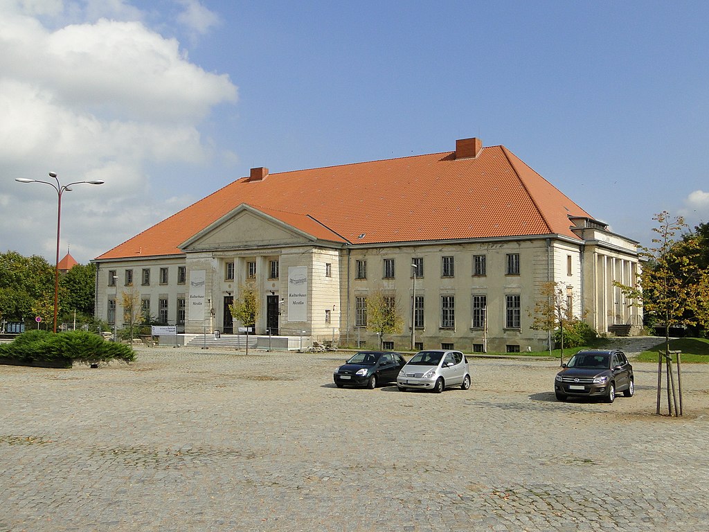57 Mestlin_Kulturhaus_2014-09-08_7a.jpg