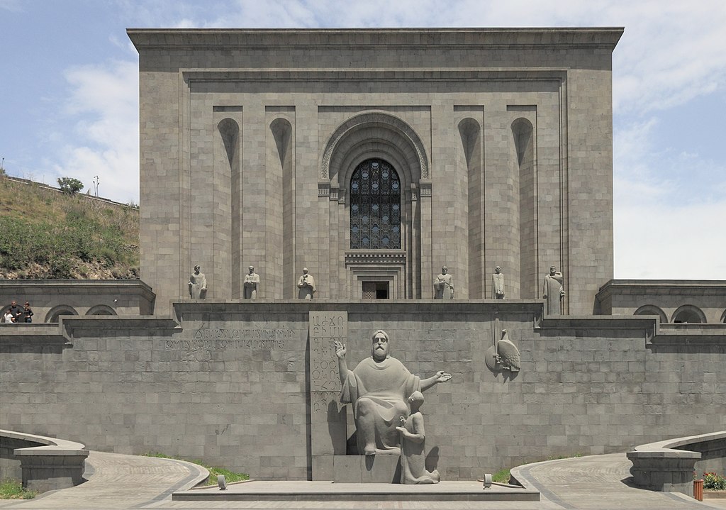 59 арм1024px-2014_Erywań,_Matenadaran_(18).jpg