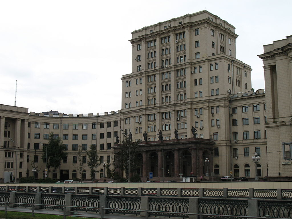 60 1024px-BMSTU_GZ_001.jpg