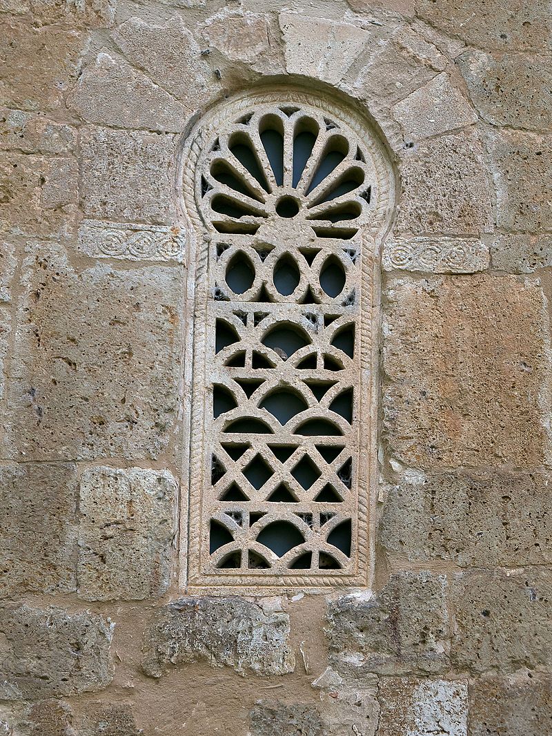661Basílica_de_San_Juan_Bautista,_Baños_de_Cerrato._Celosía.jpg