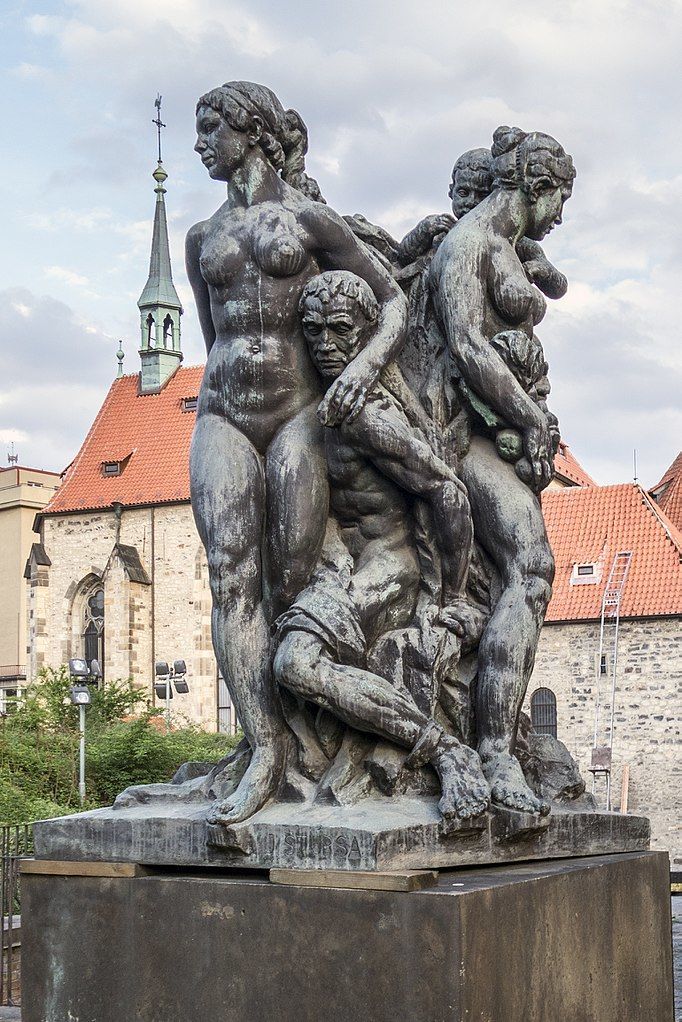 682px-Humanita-bronze_(Jan_Štursa)(js).jpg