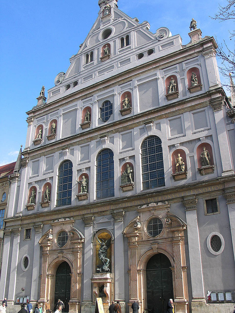800px-20060416-Michaelskirche_Muenchen.jpg