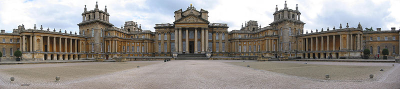 800px-Blenheim_Palace_panorama.jpg