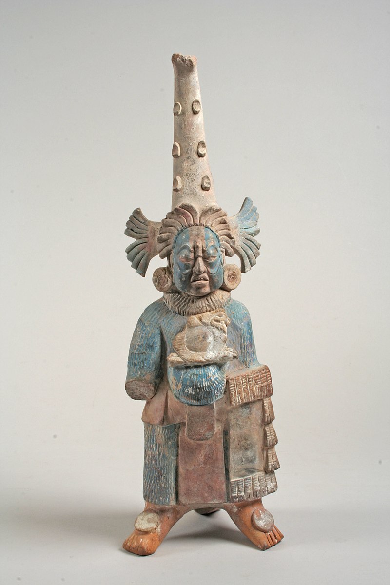 800px-Costumed_Figure_MET_1979.206.953_a.jpeg