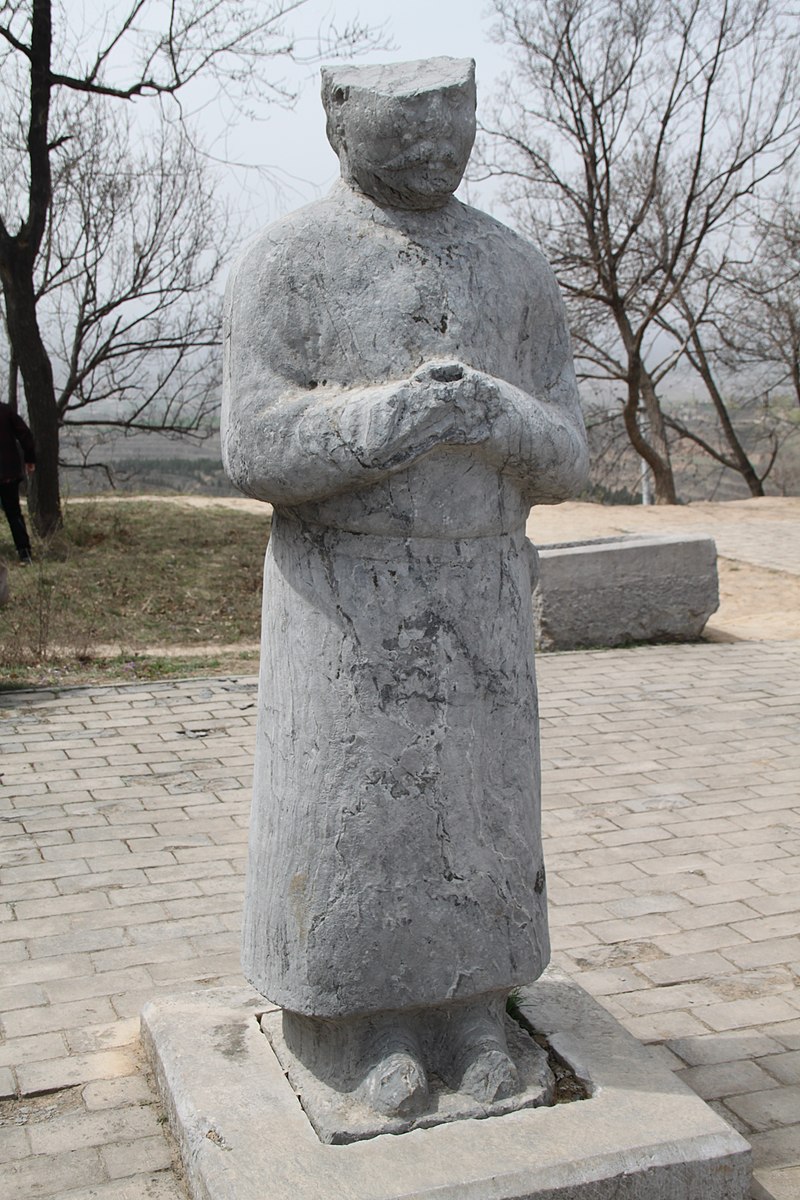 800px-Headless_Statue_of_Foreign_Envoy,_Qianling_Mausoleum.jpg