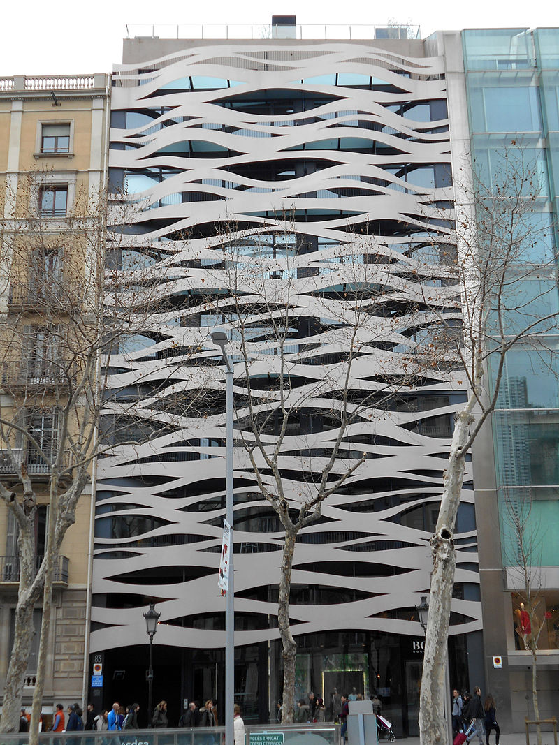 800px-Ito_Suites_Avenue.jpg
