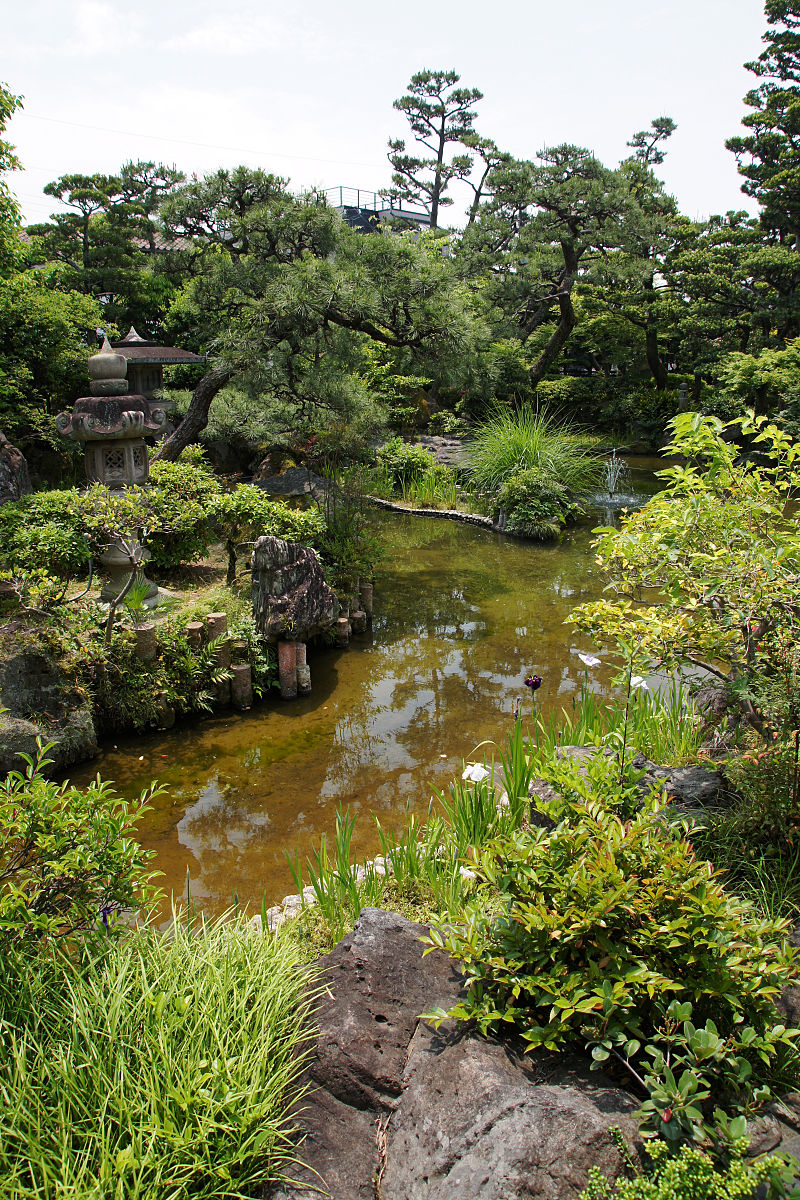 800px-Rokusanen_Wakayama_Japan14s3.jpg