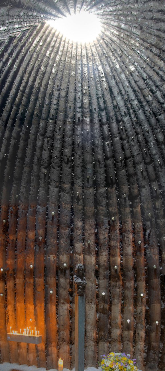 800px-Wachendorf_Feldkapelle_interior_1.jpg