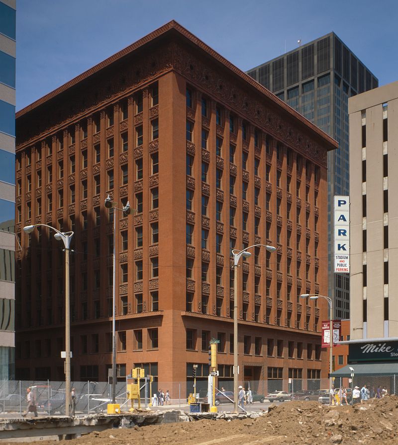 800px-Wainwright_building_st_louis_USA.jpg