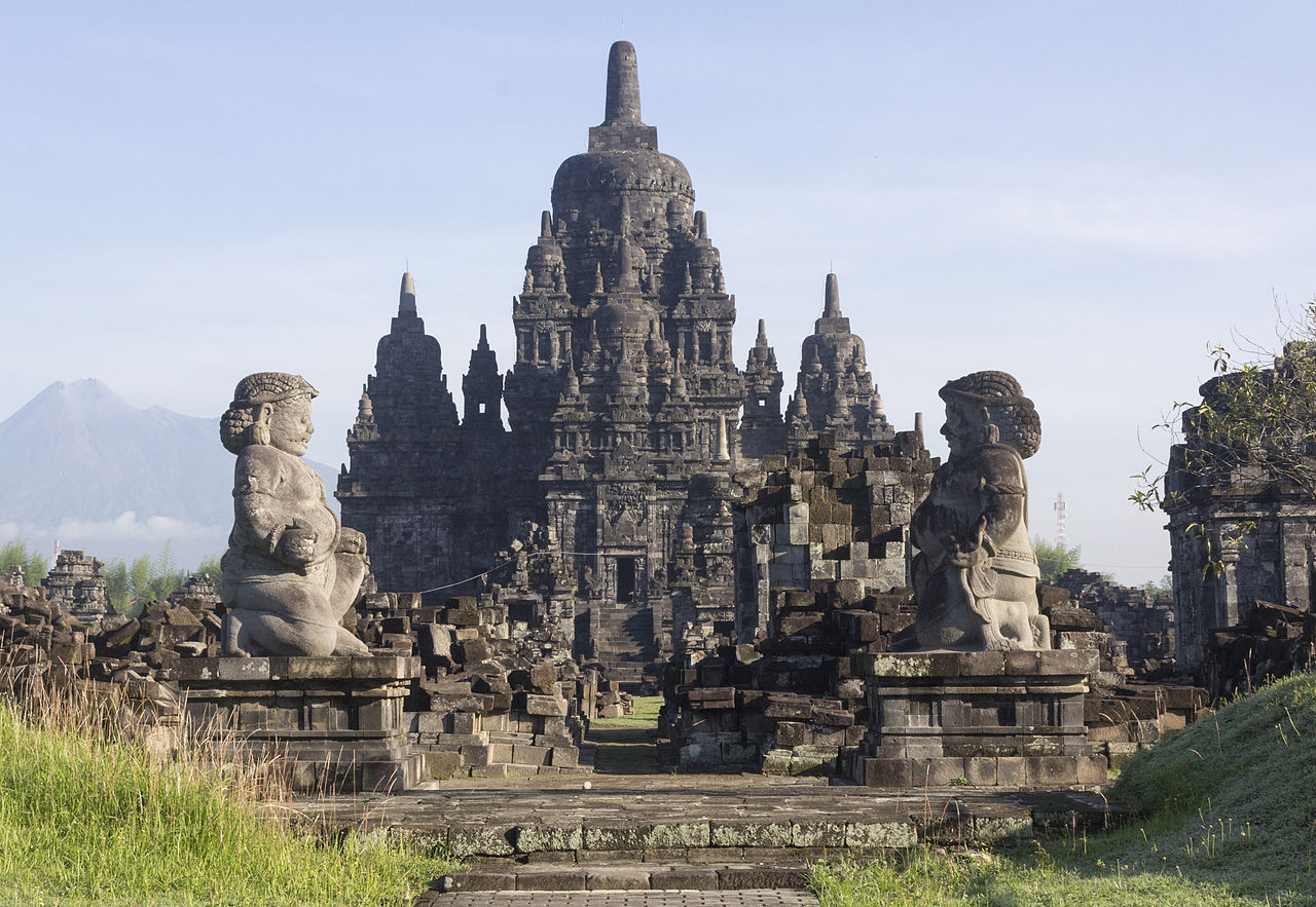 8dCandi_Sewu_viewed_from_the_south,_23_November_2013.jpg