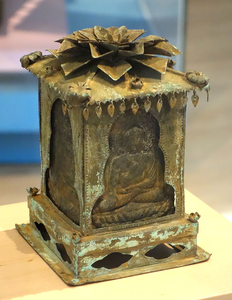 8th-9th_century,_copper_and_gilt_bronze_-_Royal_Ontario_Museum_-_DSC04195.JPG