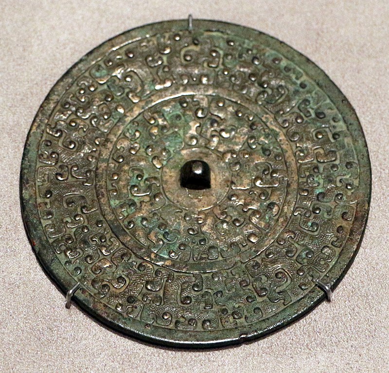 _specchio_bronzeo,_770-475_ac.,_da_contea_di_fengxiang,_baoji_.jpg