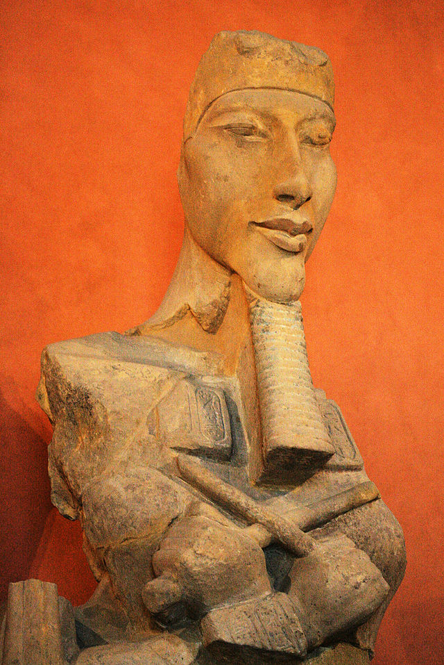 Akhenaton_E27112_mp3h8765.jpg