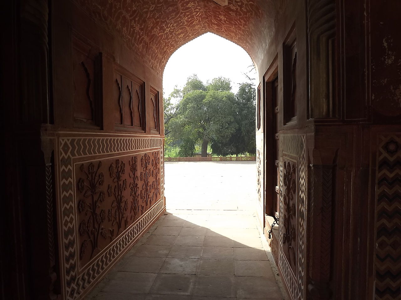 Banke_bihari_(351).JPG