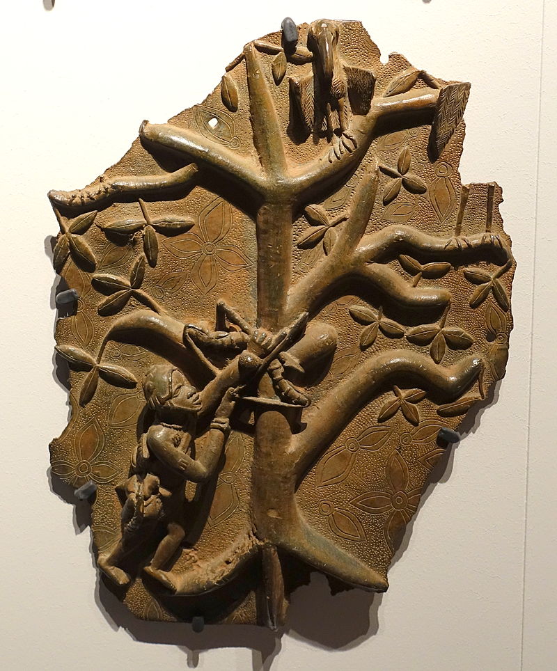 Benin_plaque_in_the_Ethnological_Museum,_Berlin_-_002.JPG