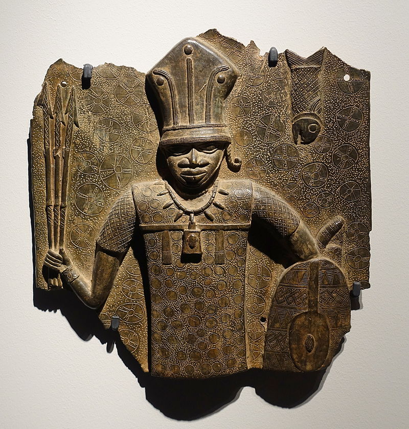 Benin_plaque_in_the_Ethnological_Museum,_Berlin_-_006.JPG