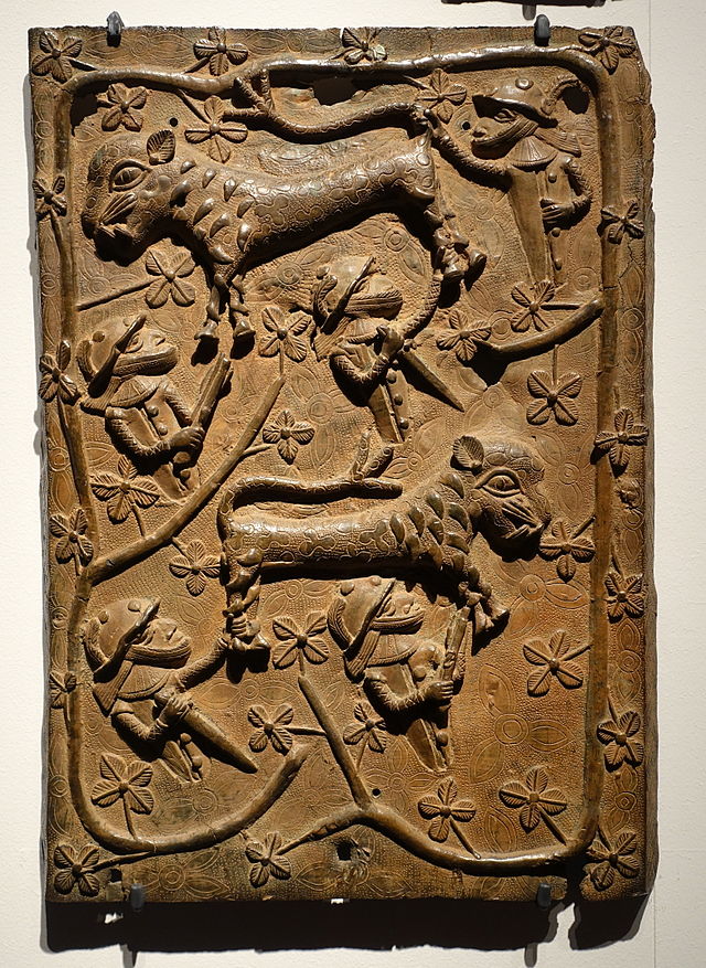 Benin_plaque_in_the_Ethnological_Museum,_Berlin_-_012.JPG