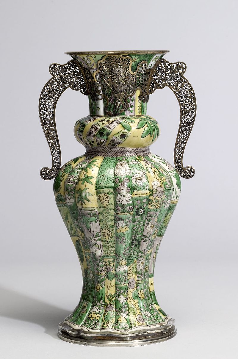 Boucheron_-_Vase_with_Floral_Sprays_-_Walters_492074.jpg