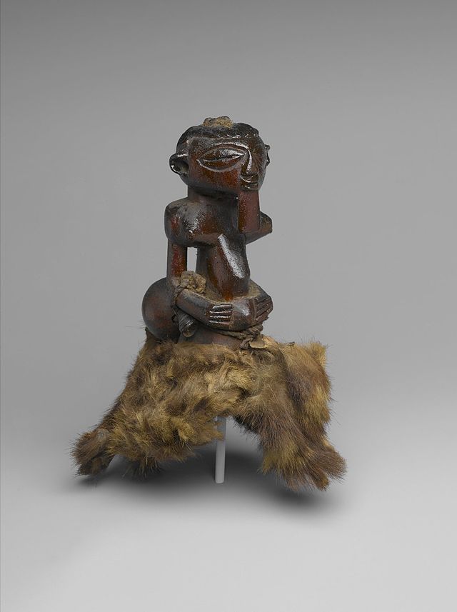 Brooklyn_Museum_1996.21_Divination_Torso_Figure_Nkishi.jpg