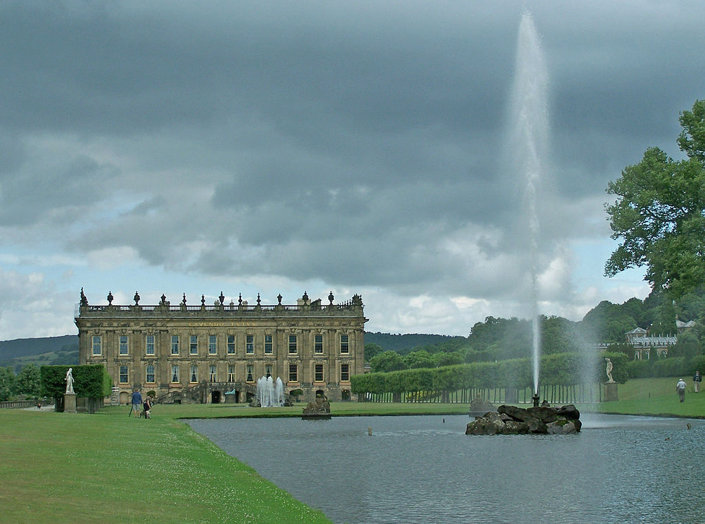 Chatsworth_-_S_Front_and_Emperor_Fountain.jpg
