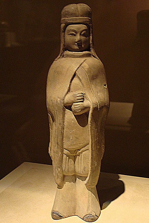 CMOC_Treasures_of_Ancient_China_exhibit_-_figure_of_a_female_warrior.jpg