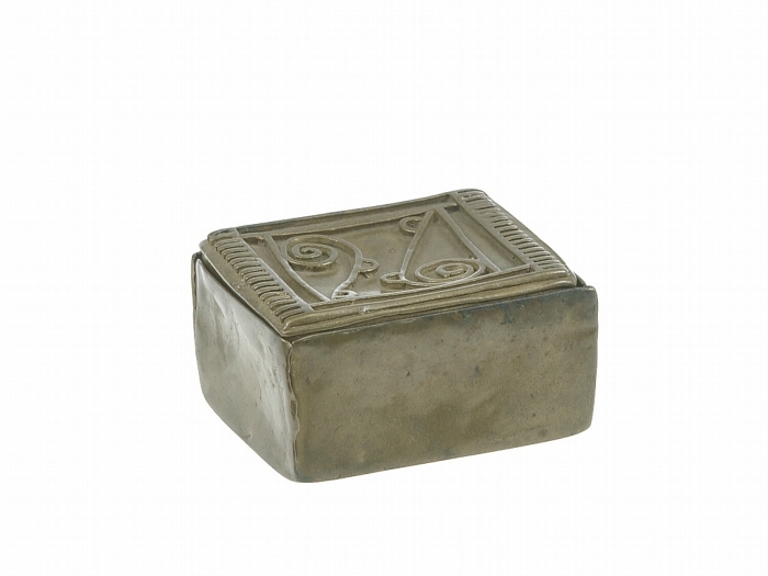 COLLECTIE_TROPENMUSEUM_Koperen_doos_voor_stofgoud_TMnr_3112-4a.jpg