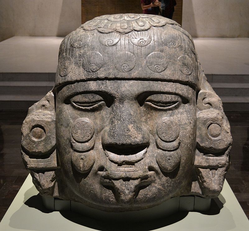 Coyolxauhqui_en_el_Museo_Nacional_de_Antropología.JPG