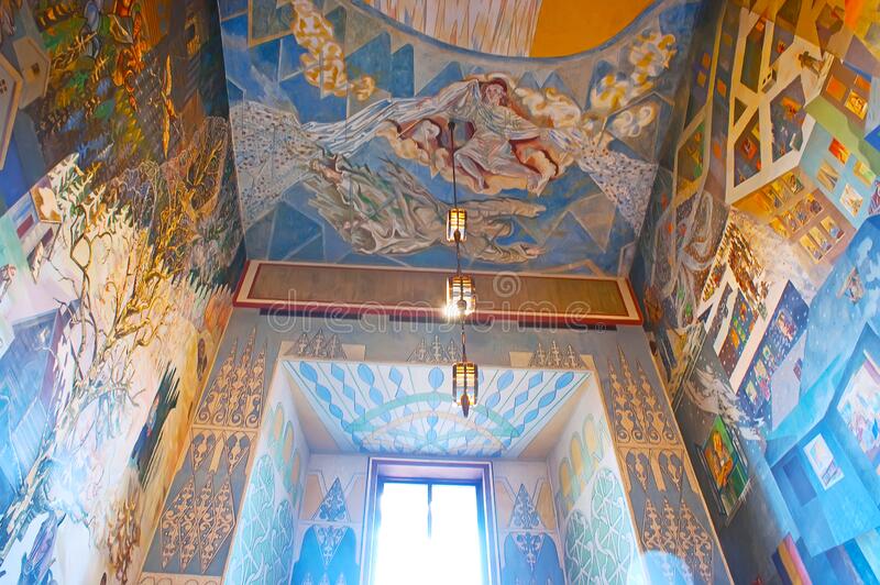 decorated-walls-ceiling-krohg-room-city-hall-sep-oslo-norway-murals-.jpg