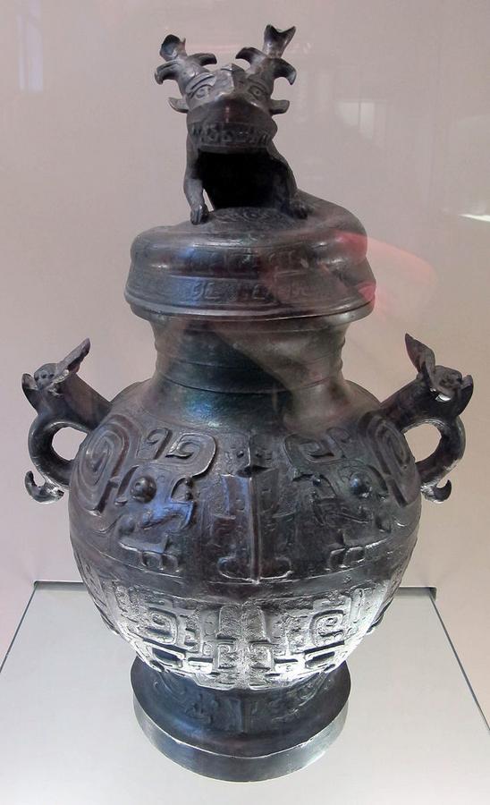 Dinastia_degli_zhou_occidentali,_vaso_lei_per_i_liquidi,_1020-980_ac._ca.JPG