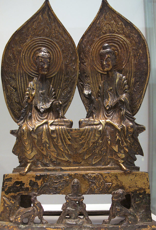 Dynastie_Wei_du_Nord._Shâkyamuni_et_Prabhûtaratna._Musée_Guimet.jpg