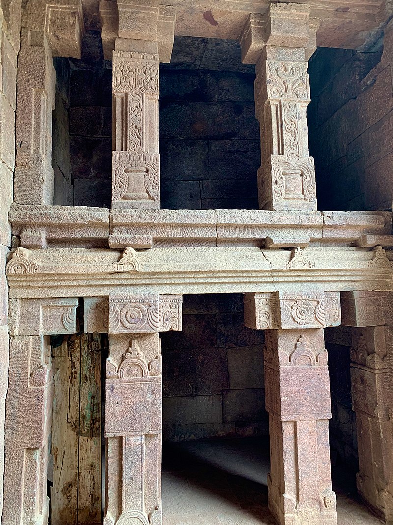 Entrance,_Navabrahma_temples_site,_Alampur,_Telangana_-_3.jpg