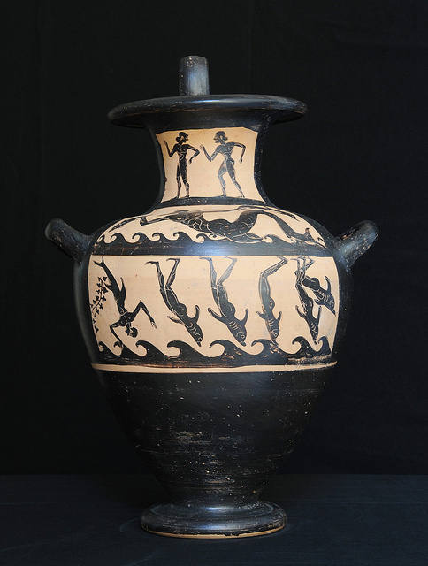 etruscan_black_figured_kalpis_circa_510-500_b.c..jpg