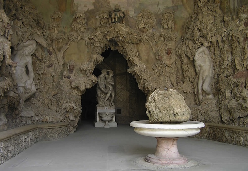 Grotta-del-Buontalenti-Giardino-di-Boboli-Firenze-Italia.-Author-and-Copyright-Marco-Ramerini.jpg