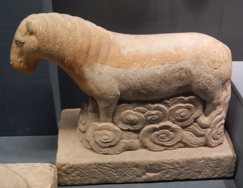Han_white_horse_statue.jpg