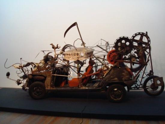 jean-tinguely-museum.jpg