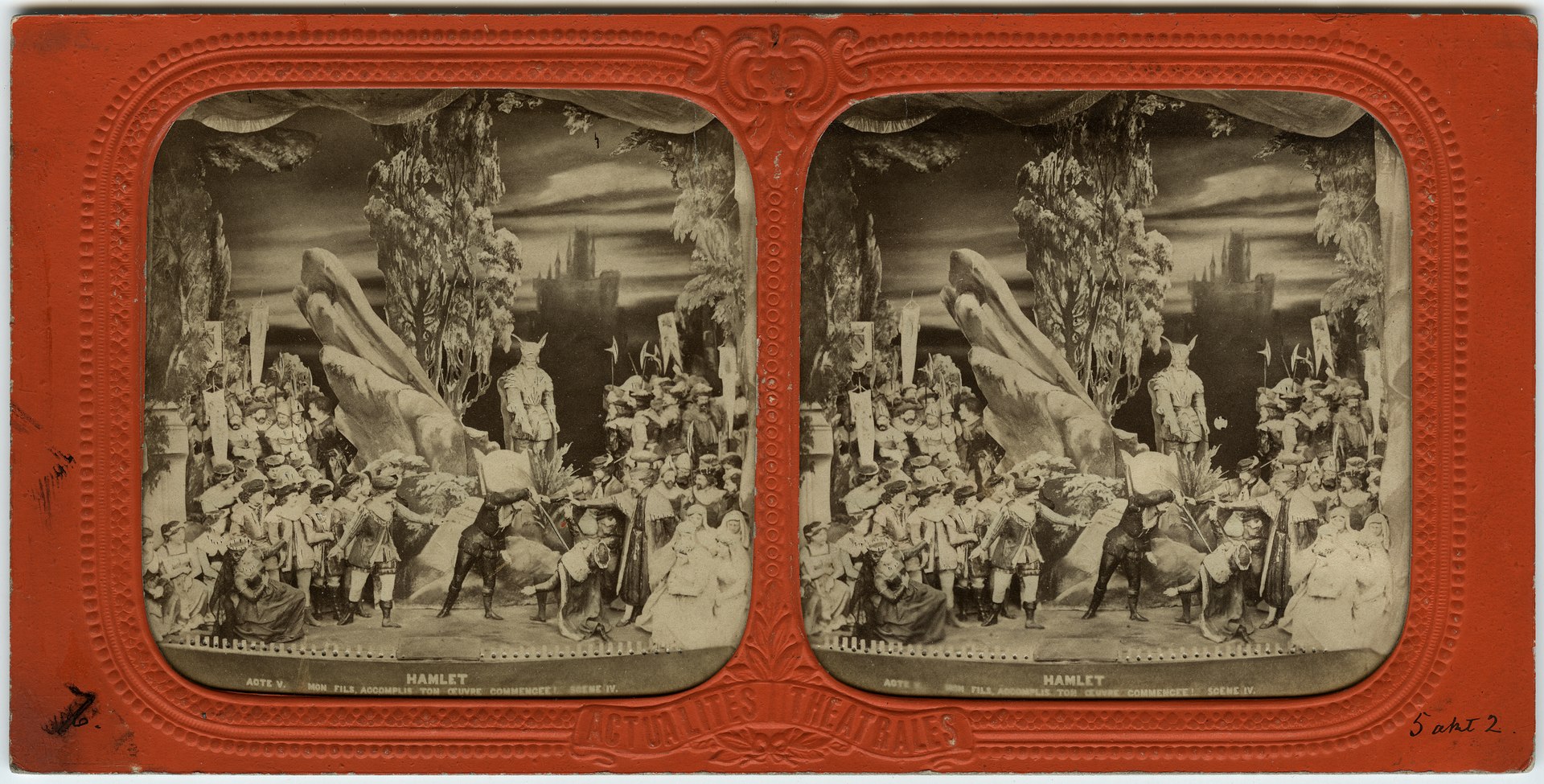 lossy-page1-1920px-Stereokort,_Hamlet_7,_acte_V,_scène_IV_-_SMV_-_S49a.tif.jpg