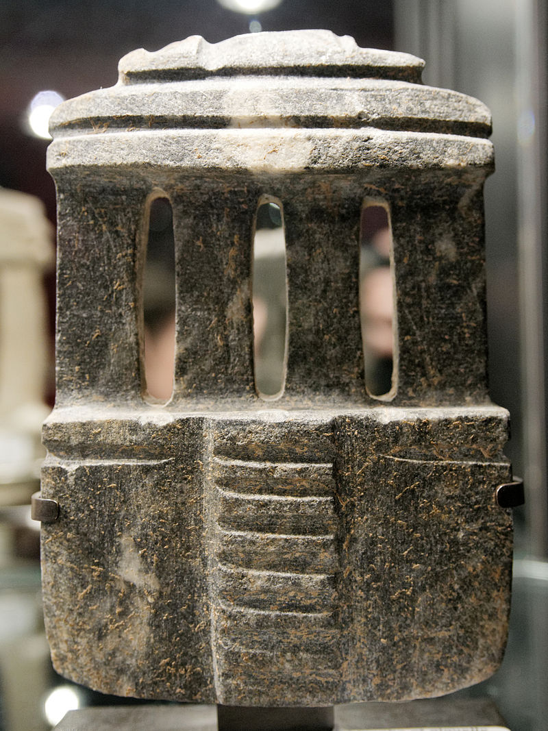Mezcala_temple_Collection_Henry_Law_45.jpg