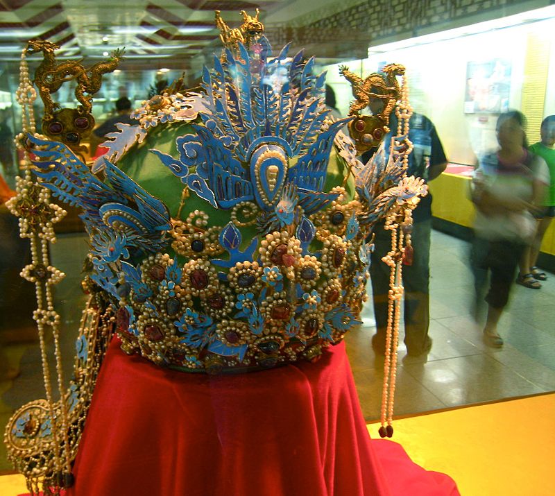 Ming_Dynasty_phoenix_crown.jpg