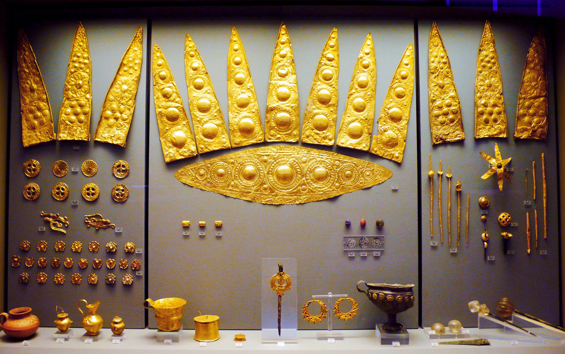 MycenaeDiadems.jpg