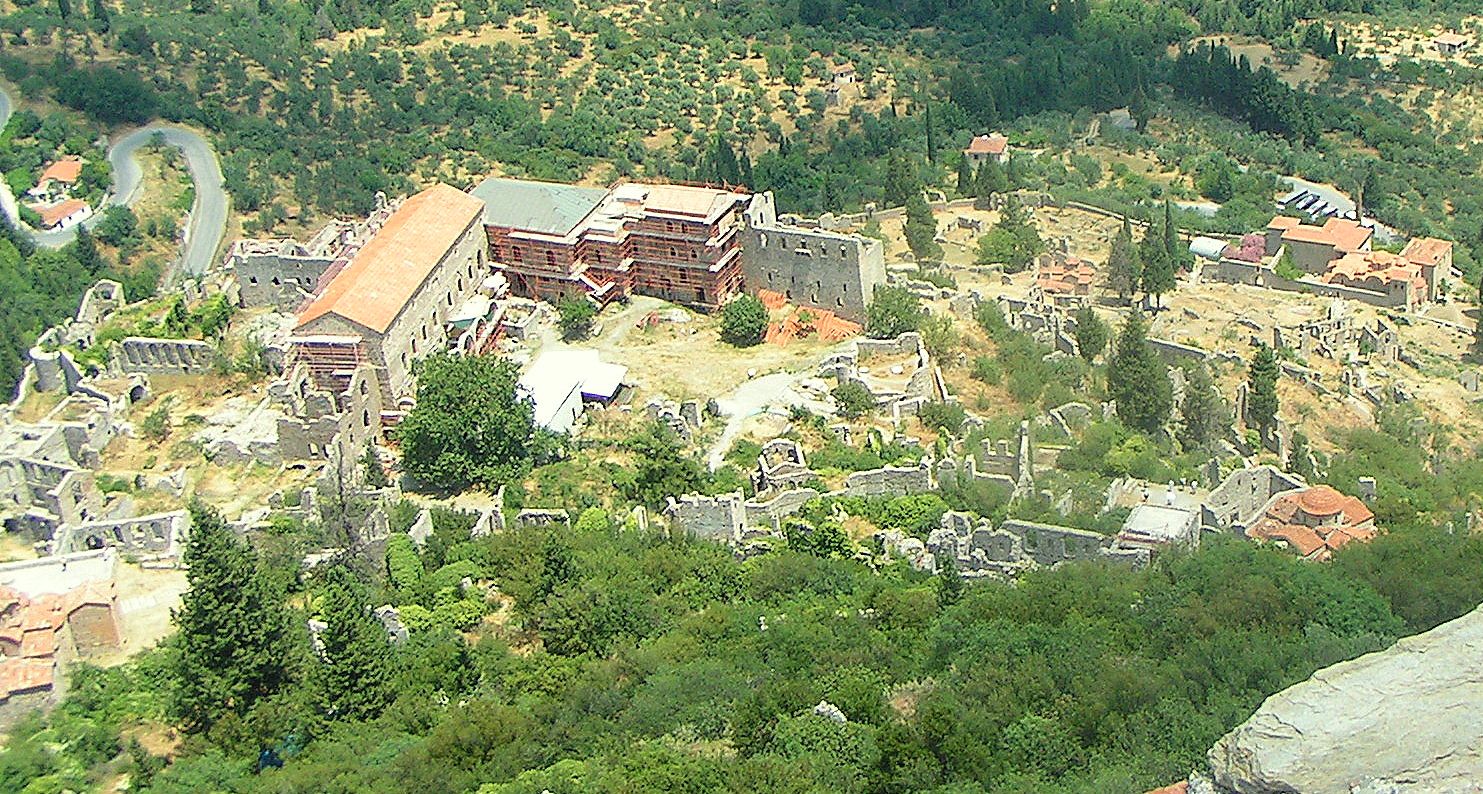 Mystras._Palace.jpg