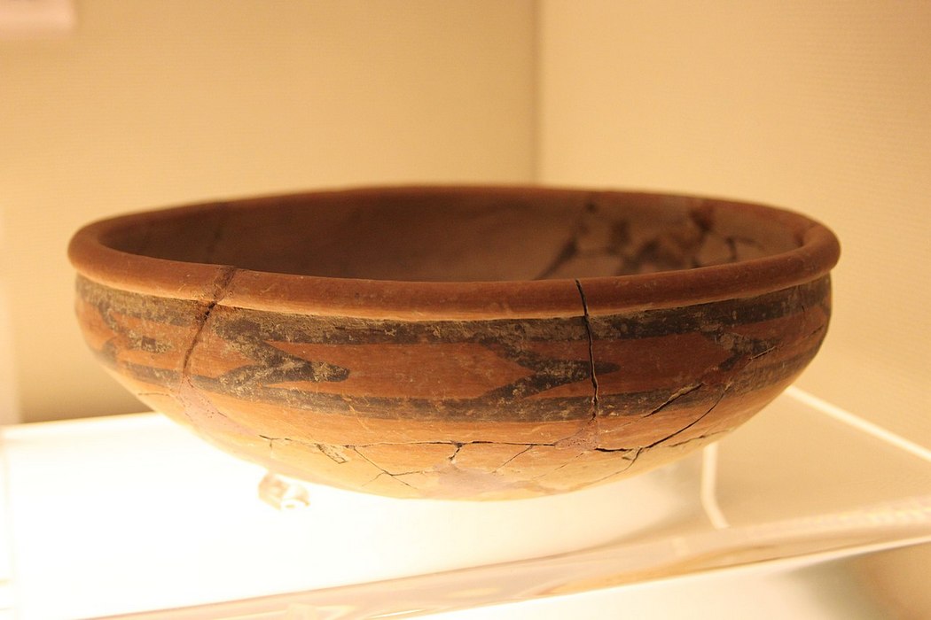 Neolithic_Daxi_Culture_Bowl_(9958209035).jpg