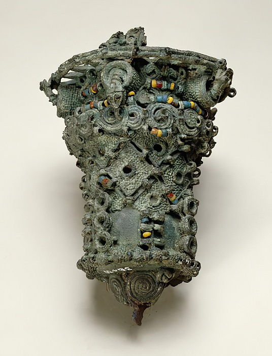 Nigerian - Staff head Igbo-Ukwu 9th - 10th century (leaded bronze) - (MeisterDrucke-269754).jpg