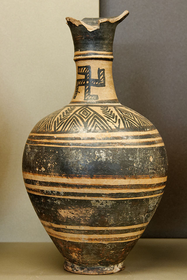 Oinochoe_Knossos_Louvre_AM778.jpg