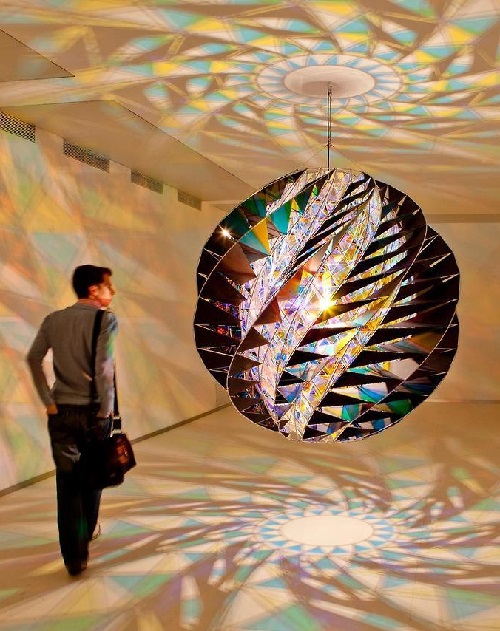 Olafur-Eliasson-light-installation-1.jpg