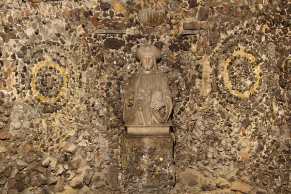 Pope's grottoshrine20180517-7-1im3ny220180517-7-8okern.jpg