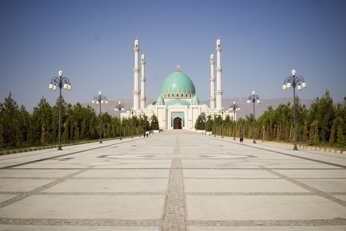 Saparmurad Hajji Mosque in Ashgabat - Turkmenistan.jpg