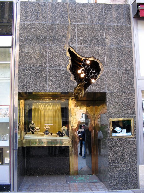 Schullin_jewelery_store.jpg