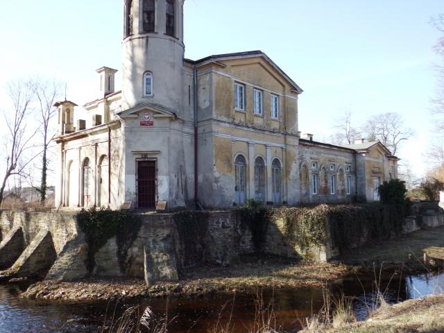 Skórnice84C6C8FE-6229-F69A-E832-63BEE342ACF5.jpg