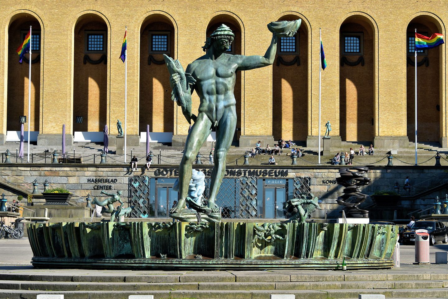 Sweden-Gothenburg-Poseidon-Statue-Carl-Milles-1440x961.jpg