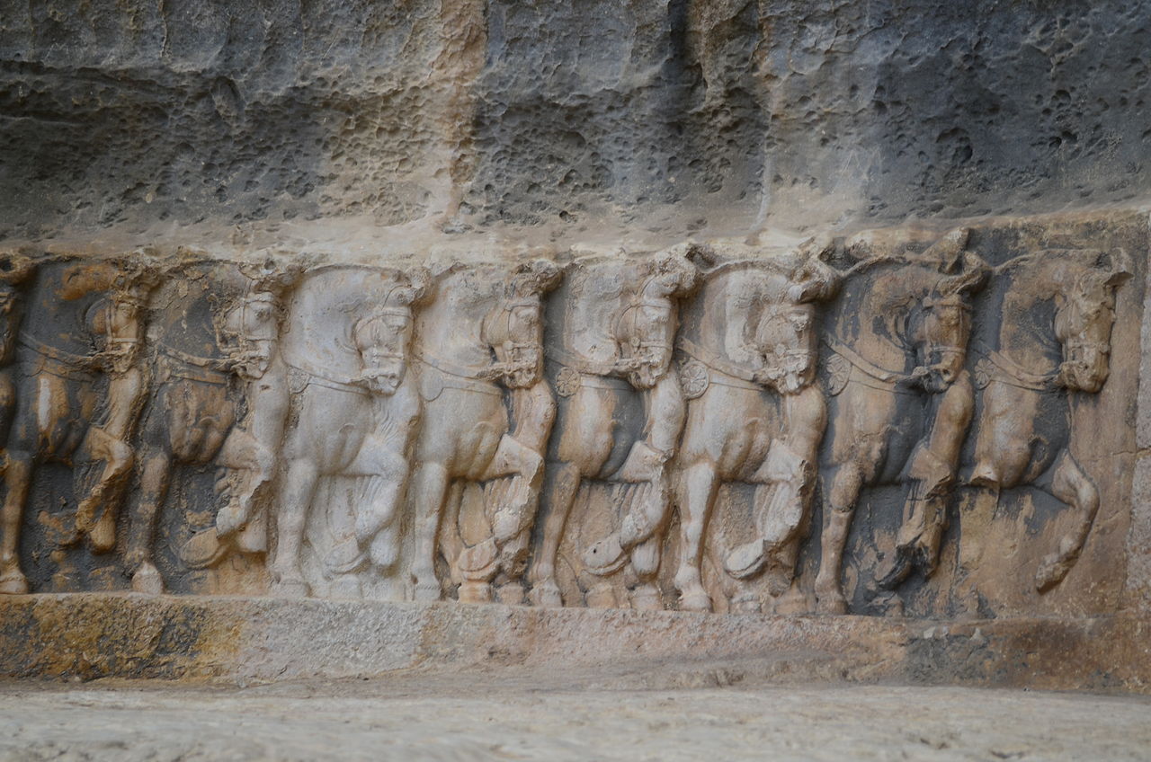 Tange_Chogan_Shapur_I_Darafsh_(12).JPG